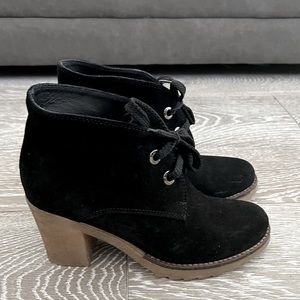 Barneys Black Suede Dessert Boots